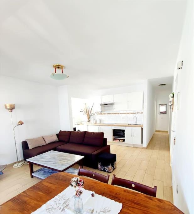 Casa Roshan Playa Honda  Exteriér fotografie
